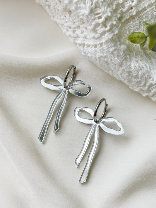 Bow silver korvakorut