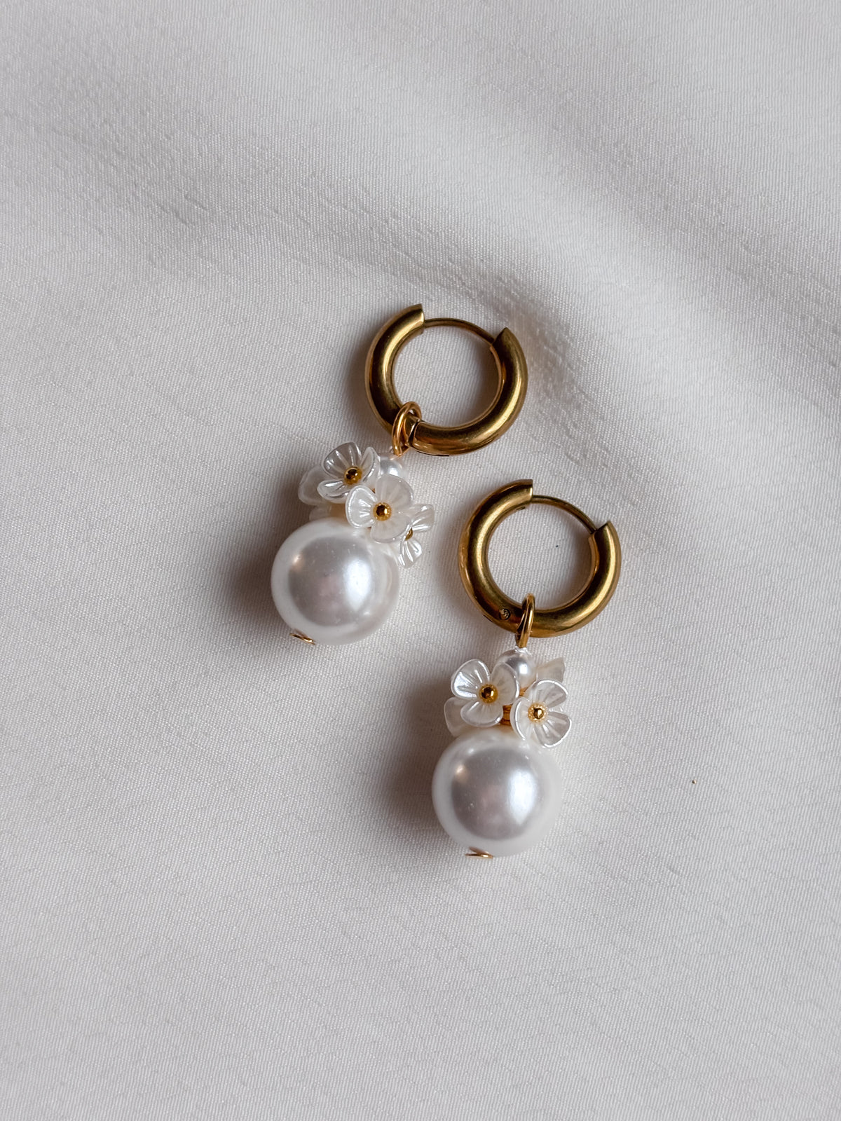 Korvakorut Flower pearls