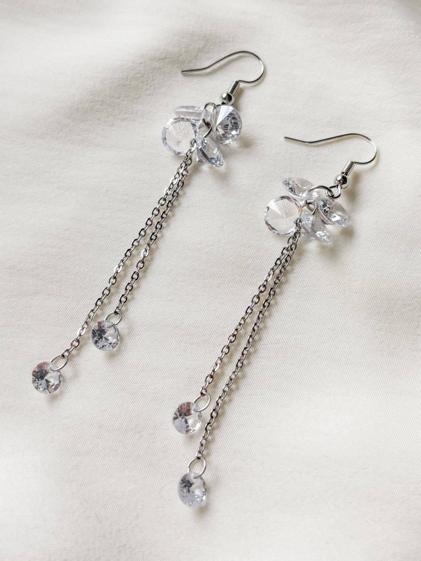 Korvakorut Esmie, crystal