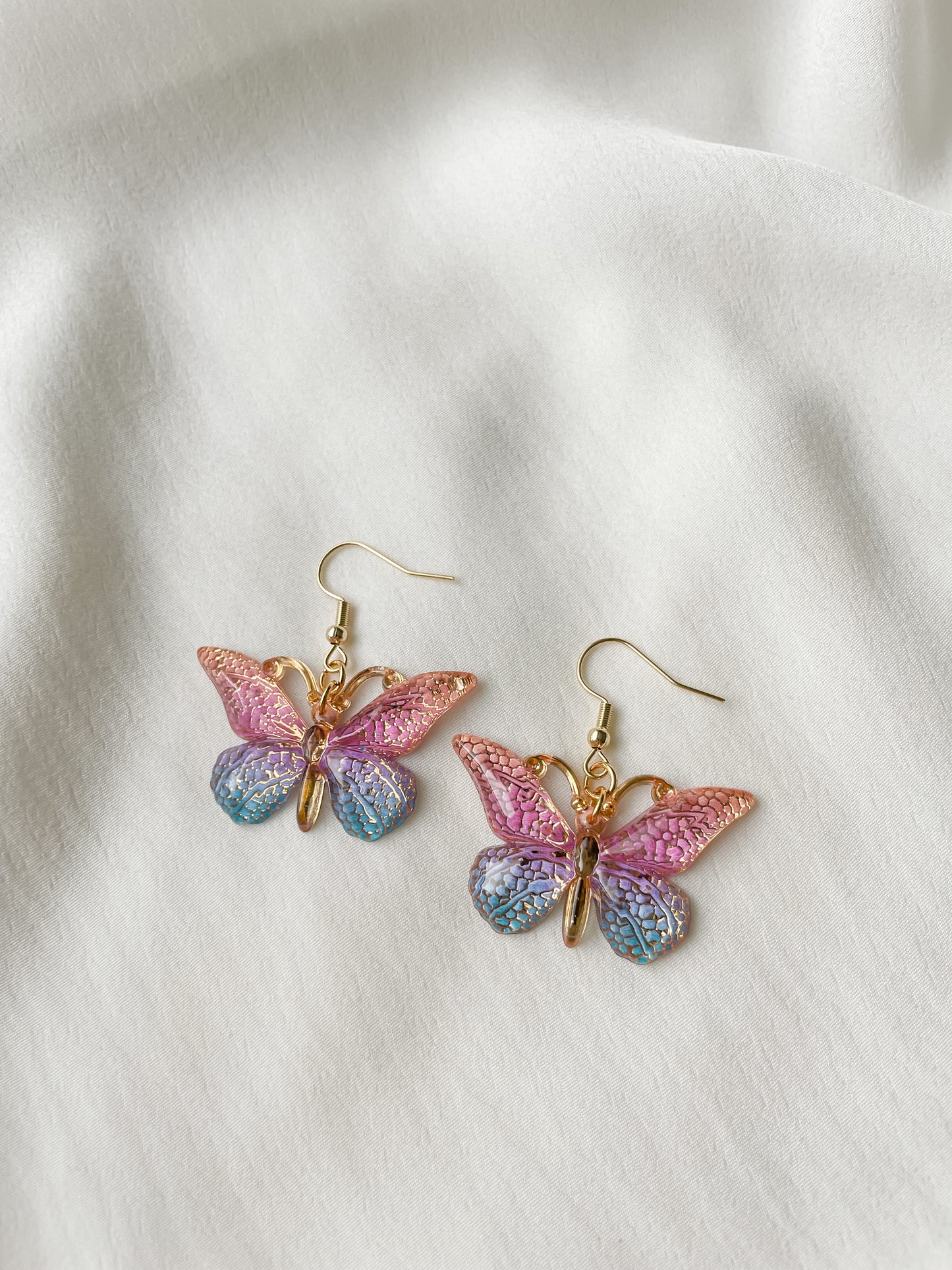 Korvakorut, perhonen rainbow